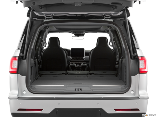 2019 lincoln navigator-l cargo area empty