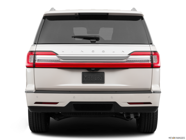 2019 lincoln navigator back