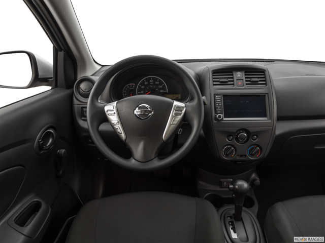 2019 nissan versa dashboard
