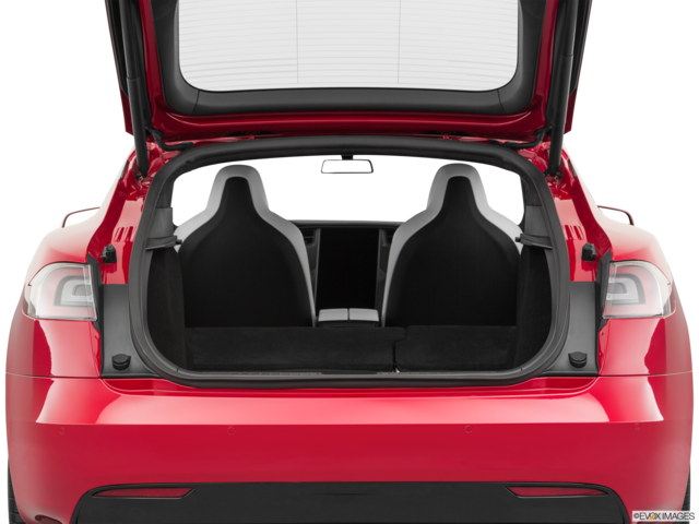 2019 tesla model-s cargo area empty