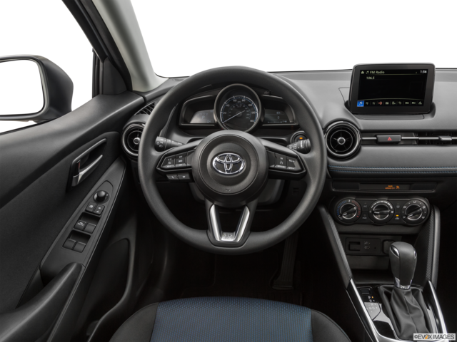 2019 toyota yaris dashboard