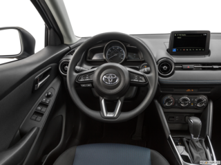 2019 toyota yaris dashboard