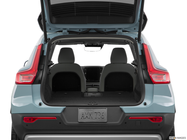 2019 volvo xc40 cargo area empty