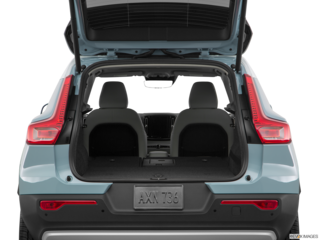 2019 volvo xc40 cargo area empty