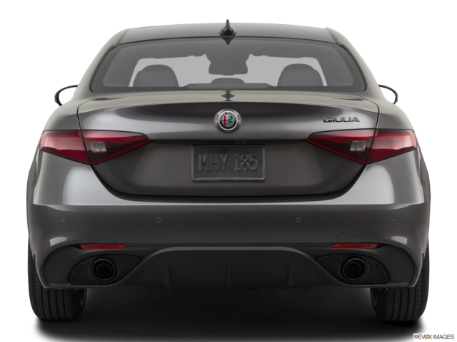 2020 alfa-romeo giulia back