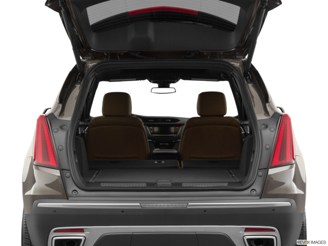 2020 cadillac xt5 cargo area empty