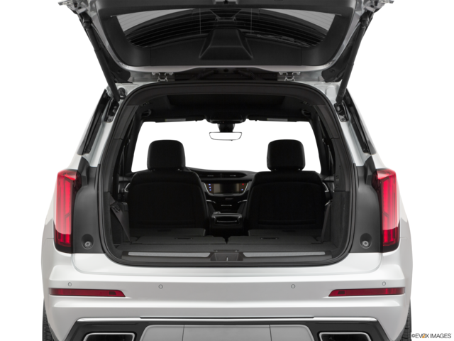 2020 cadillac xt6 cargo area empty