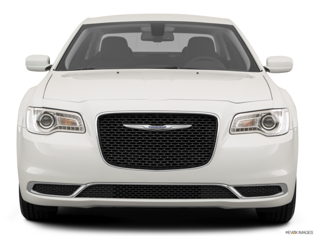 2020 chrysler 300 front