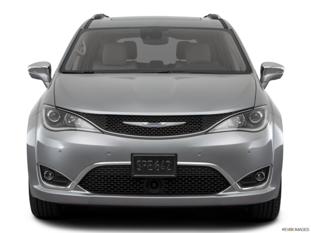2020 chrysler pacifica front