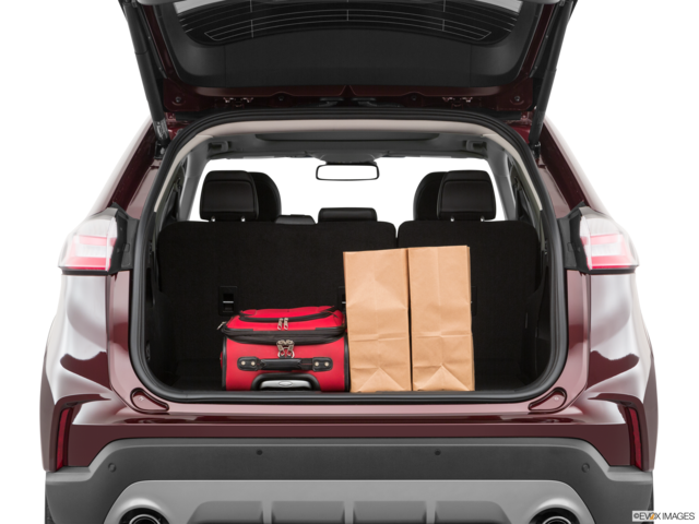 2020 ford edge cargo area with stuff