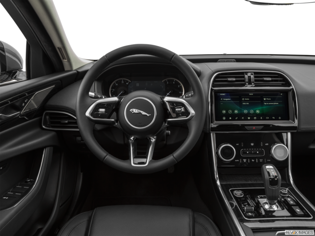 2020 jaguar xe dashboard
