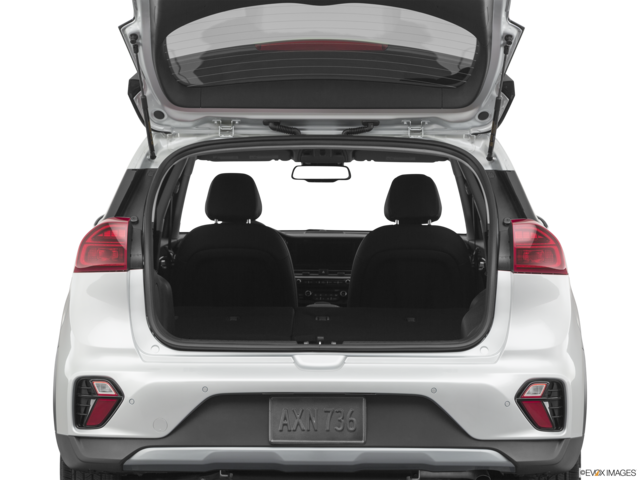 2020 kia niro-plug-in-hybrid cargo area empty