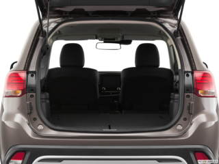 2020 mitsubishi outlander cargo area empty