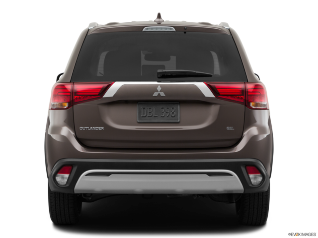 2020 mitsubishi outlander back