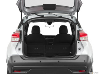 2020 nissan kicks cargo area empty