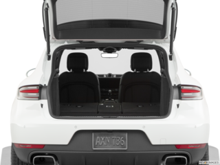 2020 porsche macan cargo area empty