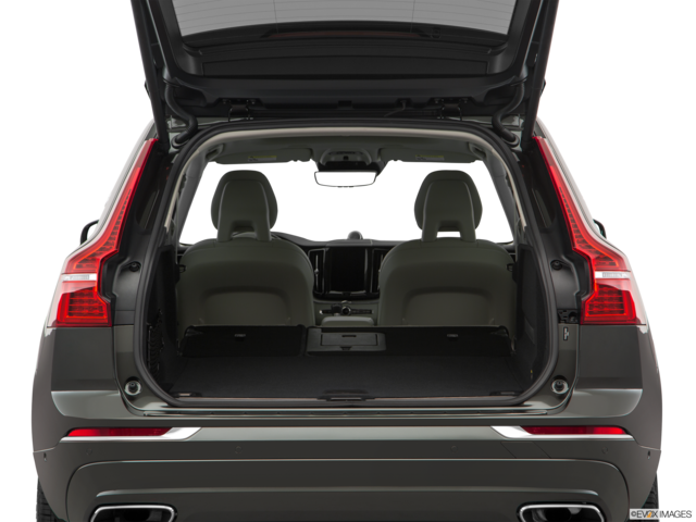 2020 volvo xc60 cargo area empty