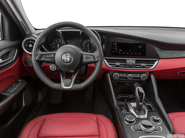 2021 alfa-romeo giulia dashboard