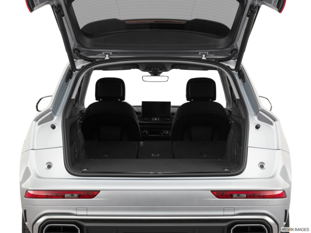 2021 audi q5 cargo area empty