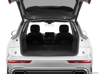 2021 audi q5 cargo area empty