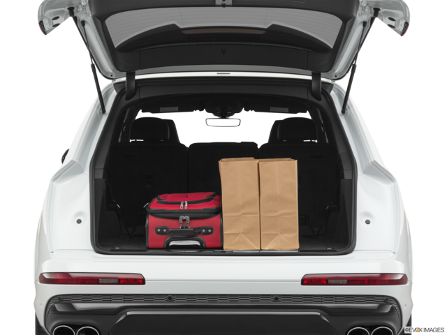 2021 audi sq7 cargo area with stuff