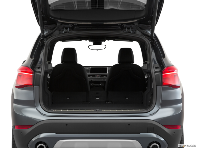 2021 bmw x1 cargo area empty