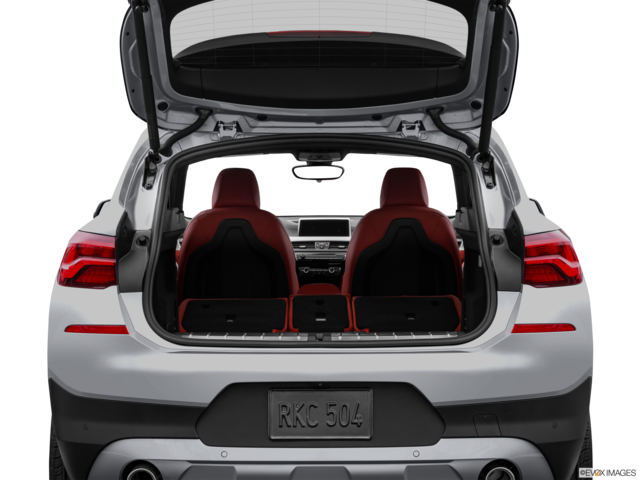 2021 bmw x2 cargo area empty
