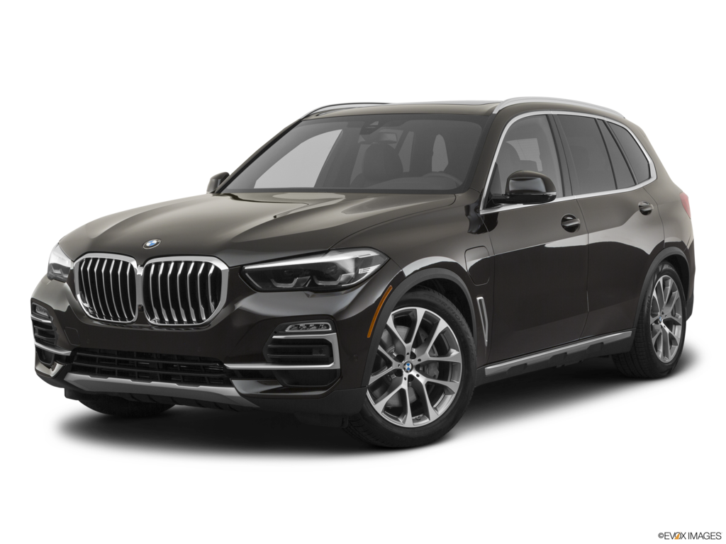 2021 bmw x5 angled front