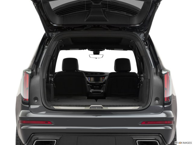 2021 cadillac xt6 cargo area empty