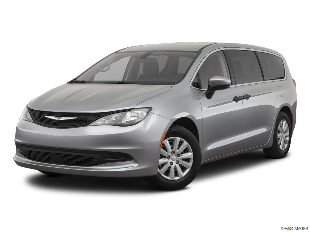 2021 chrysler voyager angled front