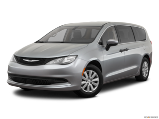 2021 chrysler voyager angled front