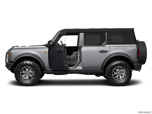 2021 ford bronco side