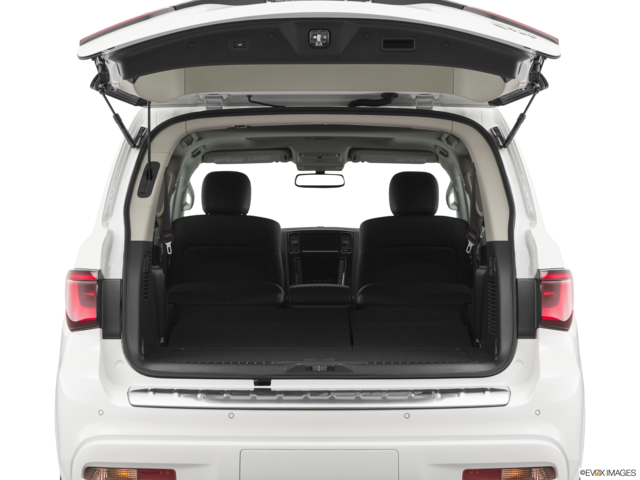 2021 infiniti qx80 cargo area empty