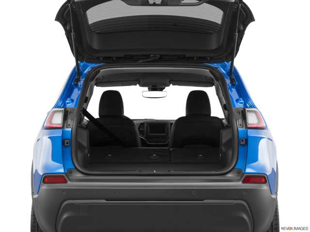 2021 jeep cherokee cargo area empty
