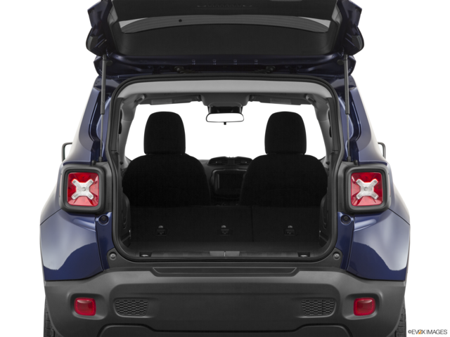 2021 jeep renegade cargo area empty