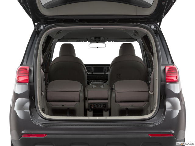 2021 kia sedona cargo area empty