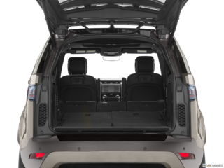 2021 land-rover discovery cargo area empty