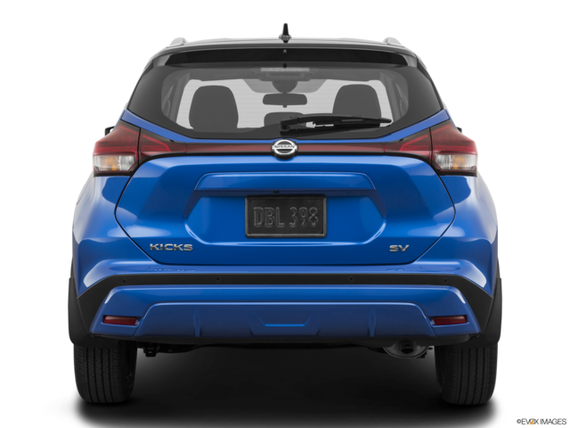 2021 nissan kicks back