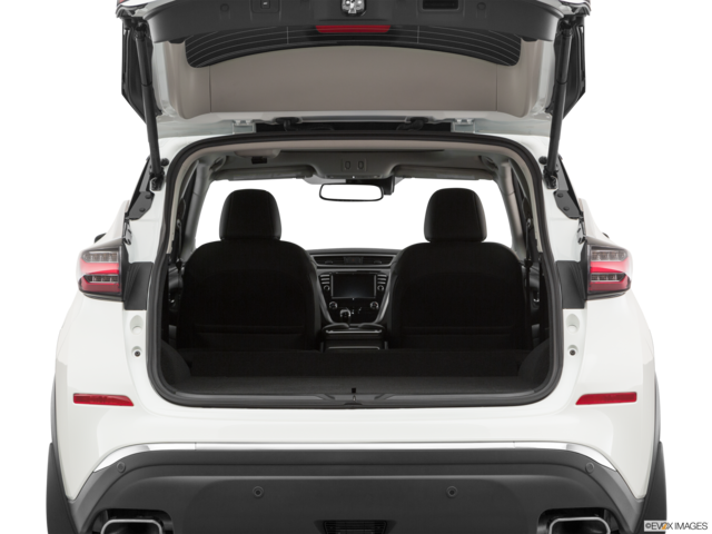 2021 nissan murano cargo area empty