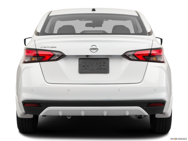 2021 nissan versa back