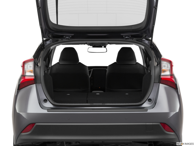 2021 toyota prius cargo area empty