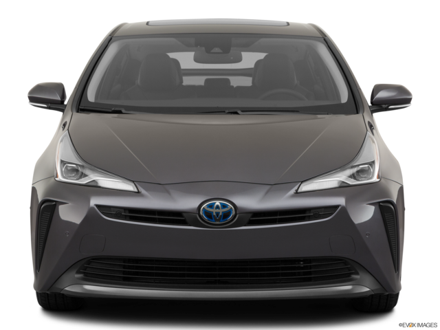 2021 toyota prius front