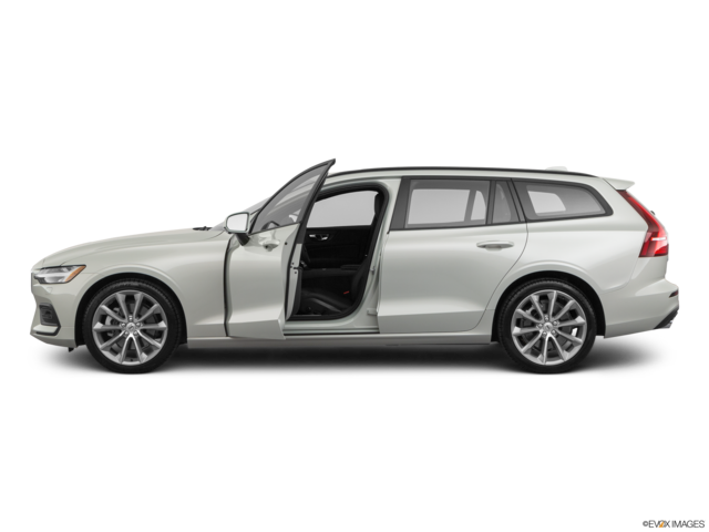 2021 volvo v60 side