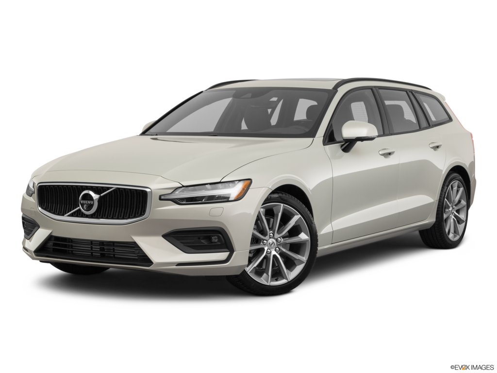 2021 volvo v60 angled front