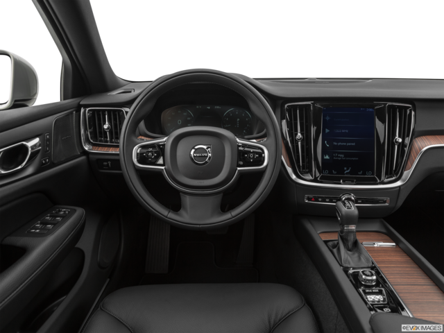 2021 volvo v60 dashboard