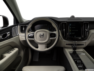 2021 volvo xc60 dashboard