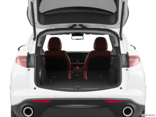 2022 alfa-romeo stelvio cargo area empty