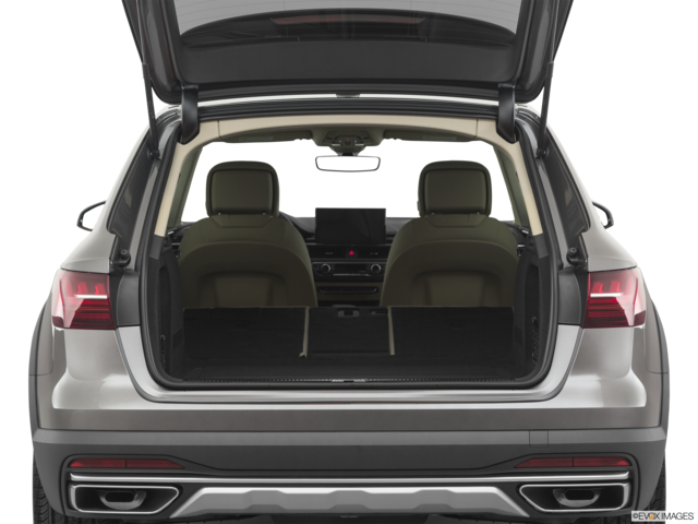 2022 audi a4-allroad cargo area empty