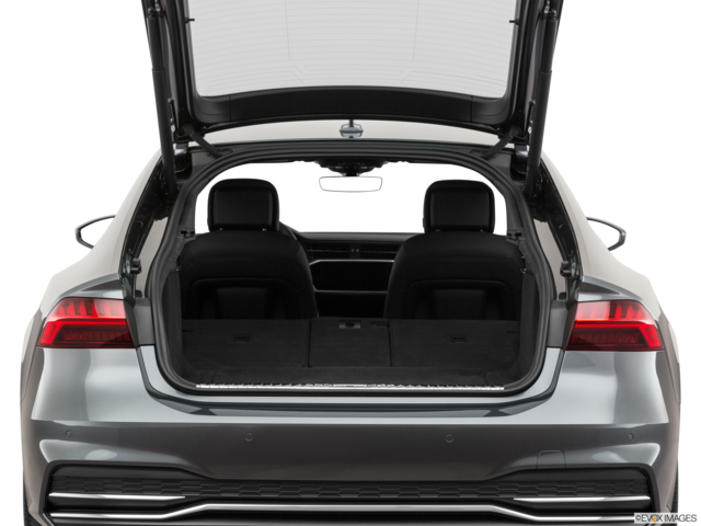 2022 audi a7 cargo area empty