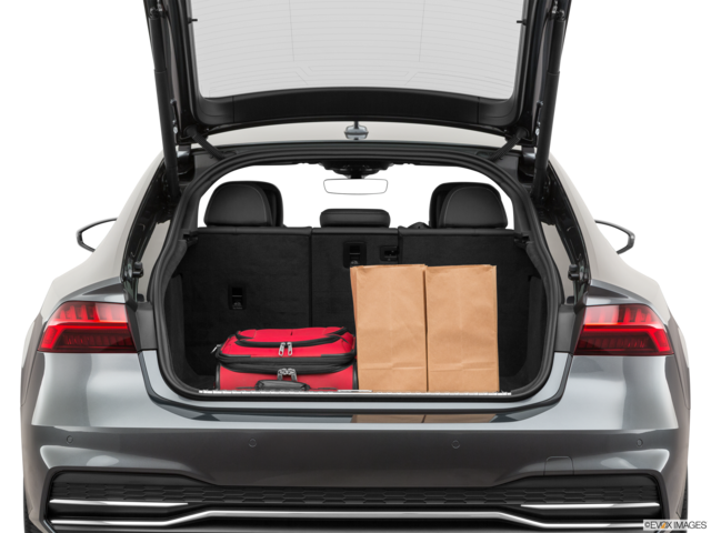 2022 audi a7 cargo area with stuff